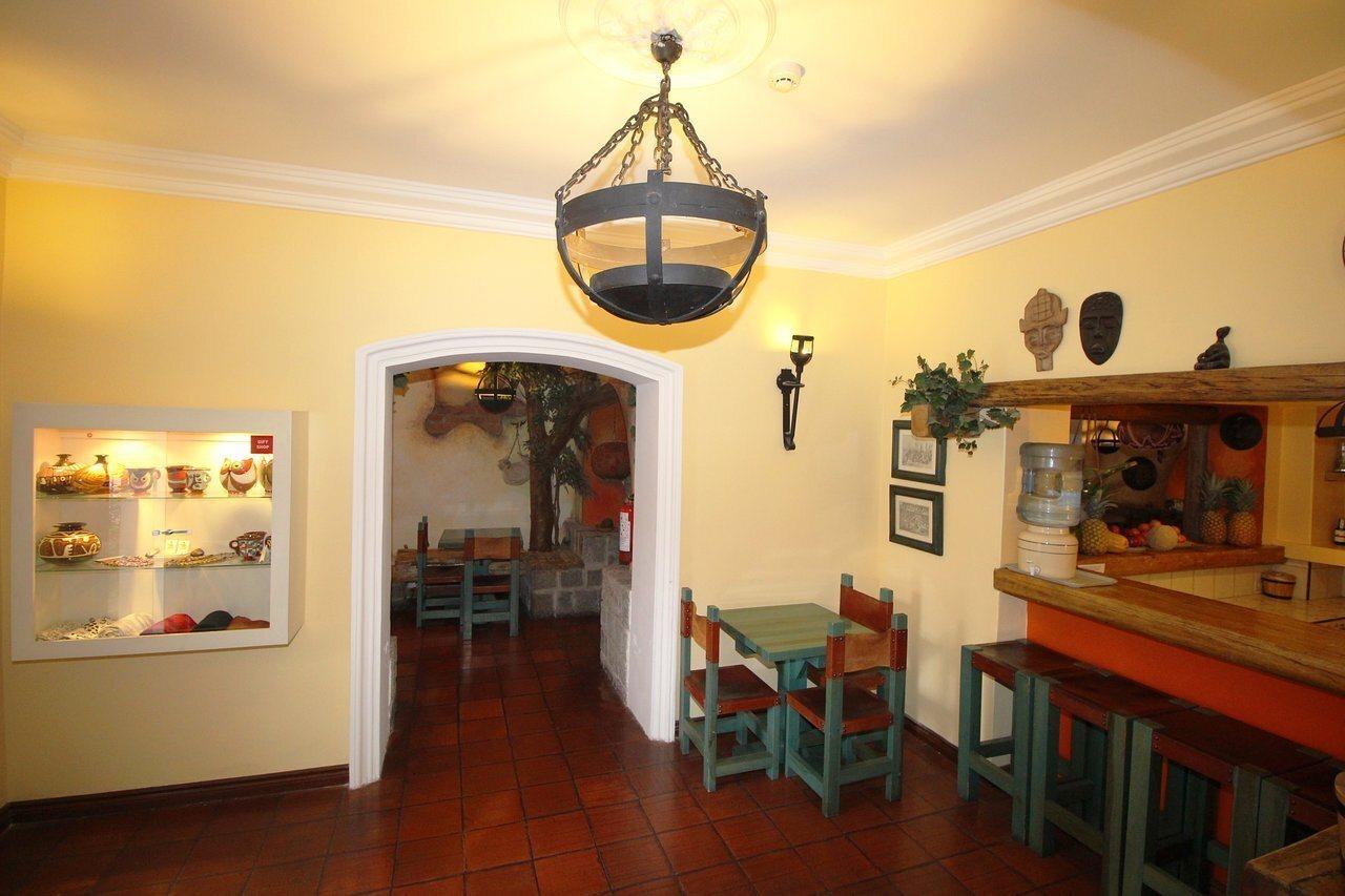 Hotel Vieja Cuba Quito Kültér fotó
